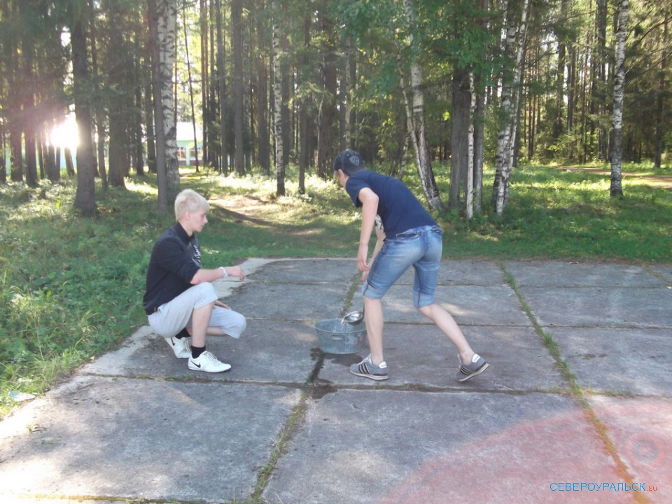 010. Визит МЧС  к детям в загородный лагерь